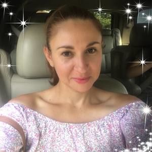 Meet your Posher, Claudia